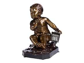 Detailabbildung:   Bronzeskulptur eines Kindes