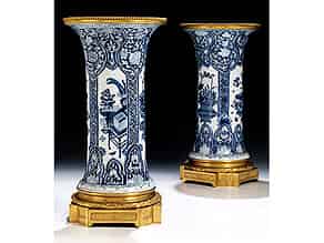 Detail images:   Paar Kangxi Vasen mit Ormolu-Montierung