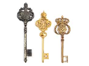 Detail images:  Konvolut von drei Schlüsseln