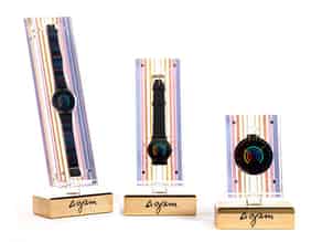 Detailabbildung:  Drei Uhren aus der „Rainbow Collection/ Collection 1“ von Yaacov Agam, ausgeführt von Modavo um 1989 