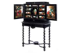 Detail images:  Eleganter Kabinettschrank mit prachtvoller Gemäldeausstattung