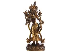 Detailabbildung:   Bronzefigur einer Weißen Tara