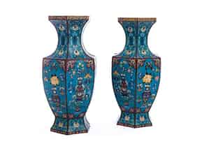 Detailabbildung:   Paar große Cloisonné-Vasen