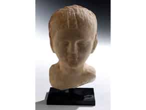 Detailabbildung:   Marmor-Kinderkopf eines römischen Prinzen