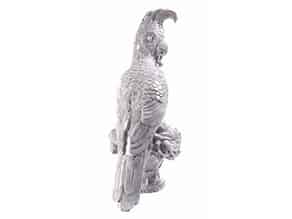 Detailabbildung:   Eindrucksvolle Skulptur eines Kakadus