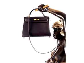 Detail images:  Hermès Kelly Bag 32 cm Dark Chocolate Brown 