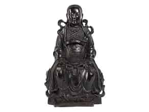 Detailabbildung:   Chinesische Mingzeitliche Bronzefigur des Zhenwu