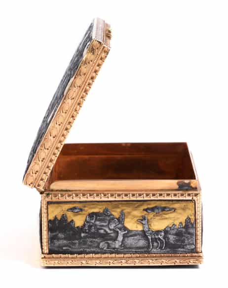 Detailabbildung:  Louis XV-Golddose