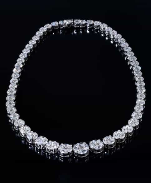 Detailabbildung:  Diamantcollier