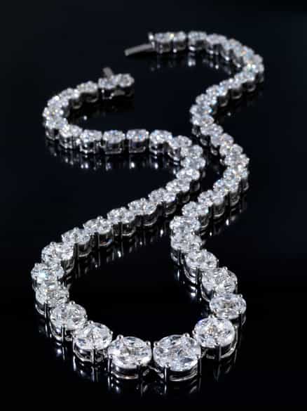 Detailabbildung:  Diamantcollier
