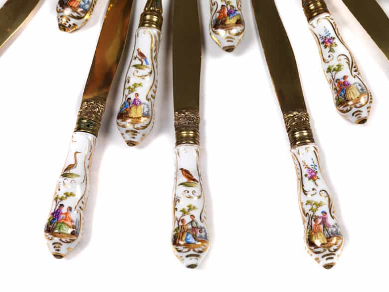 Detailabbildung: Seltener Satz von 36 Besteckteilen mit Meissener Porzellangriffen