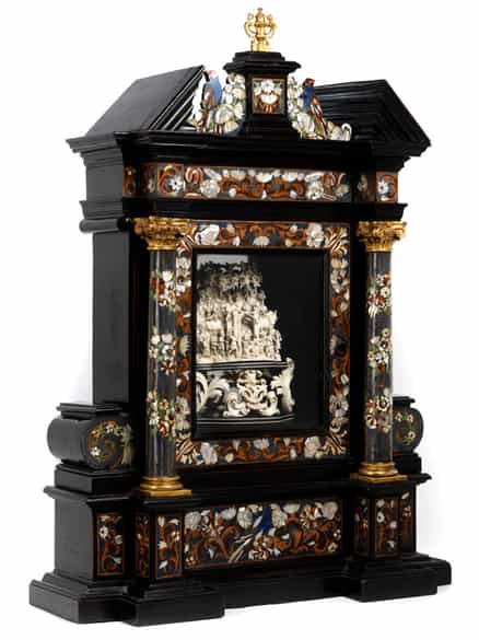 Detailabbildung: Bedeutender, musealer Altarschrein mit Schnitzgruppe von Leonard van der Vinne, tätig in Florenz im Kreis der Werkstatt von Granducali, zwischen 1659 und 1713