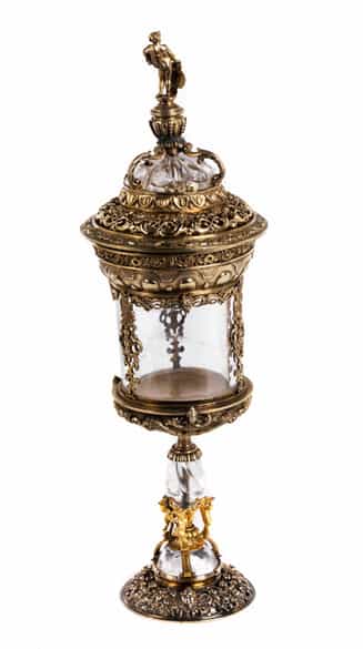 Detailabbildung:  Silbermontiertes Deckelgefäß