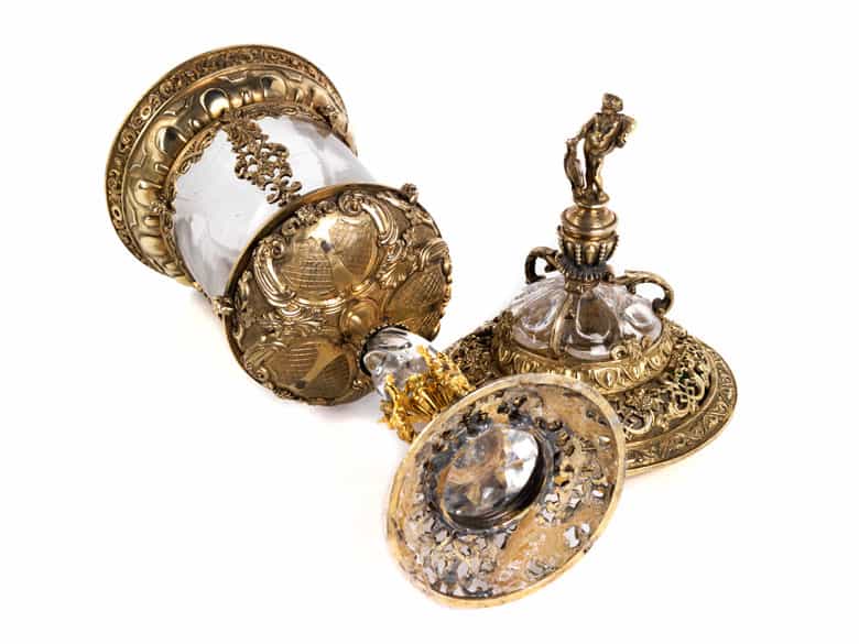 Detailabbildung:  Silbermontiertes Deckelgefäß