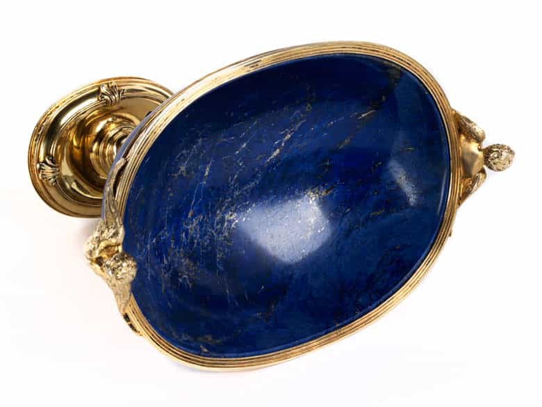 Detailabbildung:  Lapislazuli Fußschale mit Vermeilmontierung