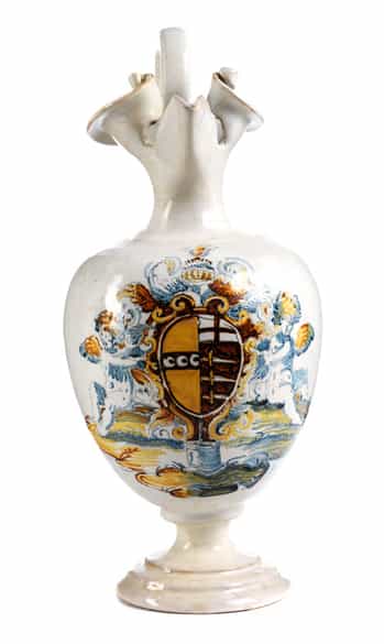 Detailabbildung: Majolika-Henkelkrug