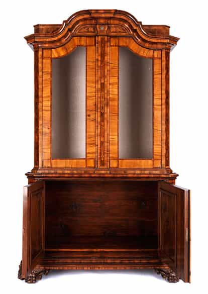 Detailabbildung: Barocke Aufsatzvitrine