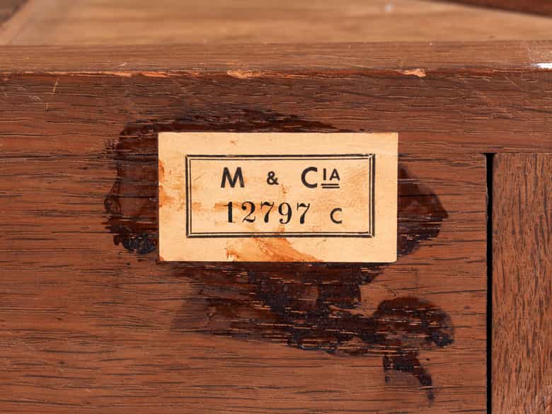 Detailabbildung: Paar klassizistische Konsolen