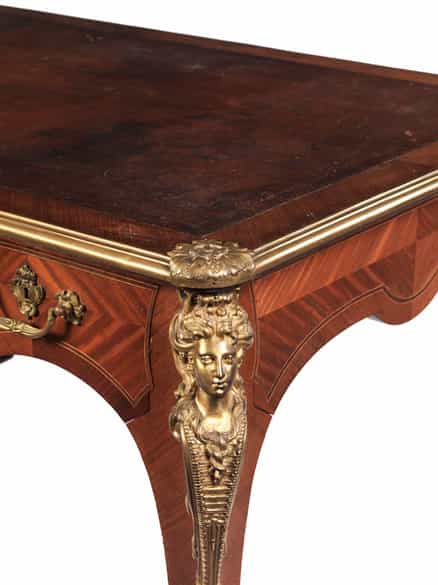 Detailabbildung: Feines Bureau Plat im Barockstil