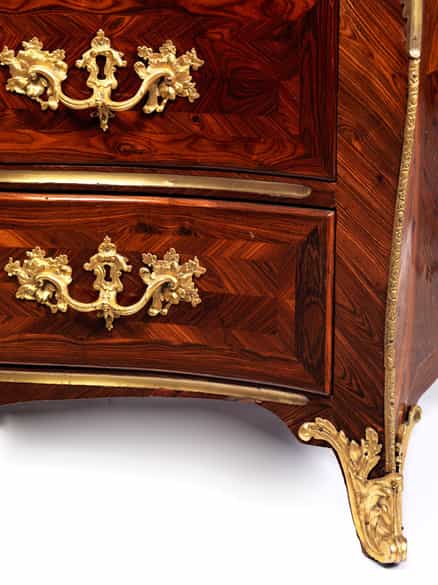 Detailabbildung: Prächtige Louis XV-Kommode