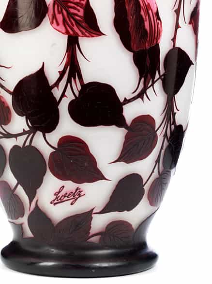 Detailabbildung:  Loetz-Vase mit Rosen