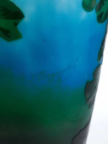 Detailabbildung:  Seltene Vase mit Eichenlaub