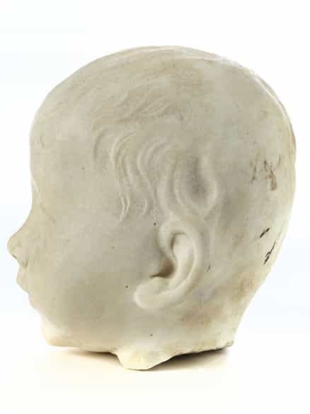 Detailabbildung:  Marmorkopf eines Knäbleins