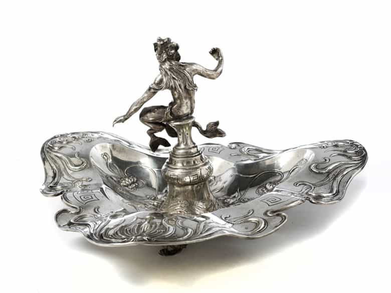 Detailabbildung:  Silberner Tafelaufsatz