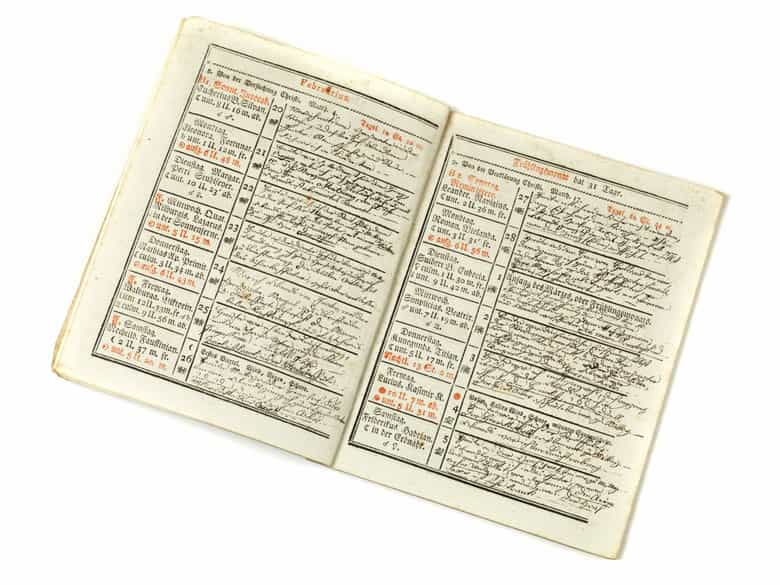 Detailabbildung: Vier Kalender aus Schloss Tegernsee, teils mit handschriftlichen Notizen