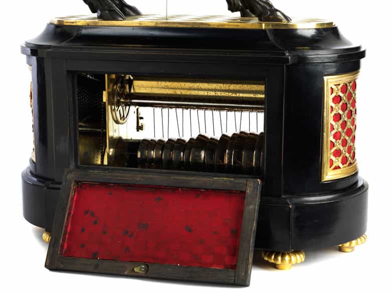 Detailabbildung: Seltene Carillon mit Wildschwein