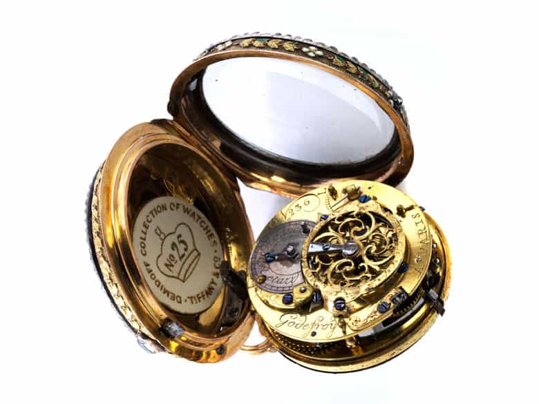 Detailabbildung: Feine goldene Stundenrepetitions-Spindeluhr mit Diamantbesatz