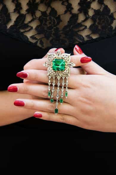 Detailabbildung: Smaragd-Diamantbrosche von Van Cleef & Arpels