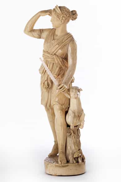 Detailabbildung: Große Elfenbein-Schnitzfigur der „Diana von Versailles“