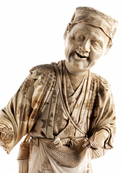 Detailabbildung: Große japanische Elfenbeinfigur eines Fischers