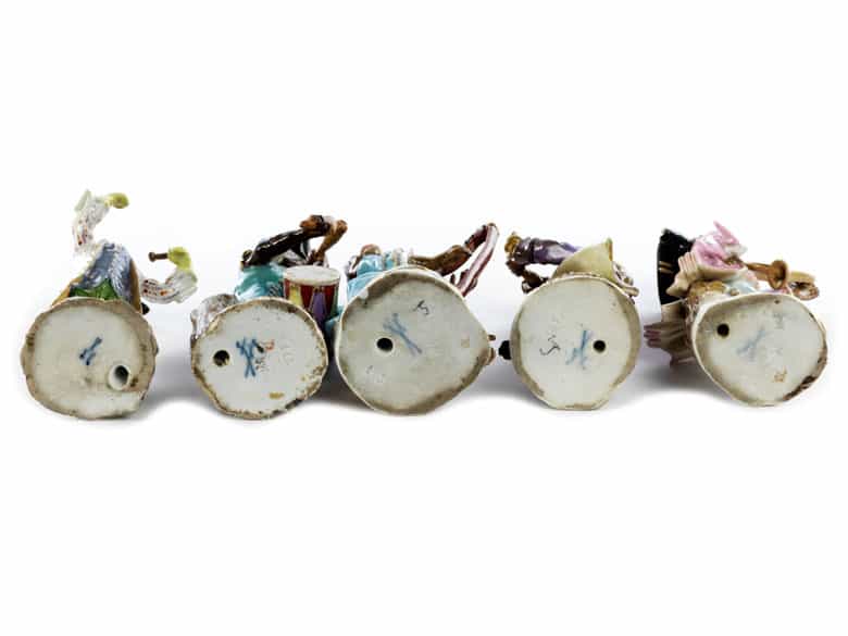 Detailabbildung: 17 Figuren der Meissener „Affenkapelle“