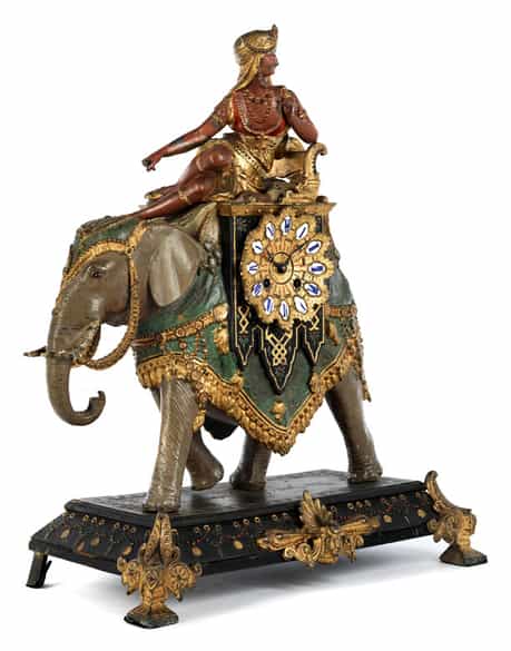 Detailabbildung: Kommodenuhr