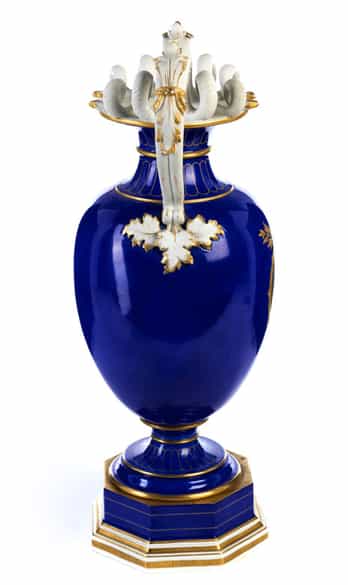 Detailabbildung: Große KPM-Schlangenhenkelvase mit bekröntem Portrait