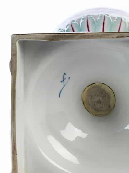 Detailabbildung: Große Porzellan-Deckelvase im Louis XVI-Stil