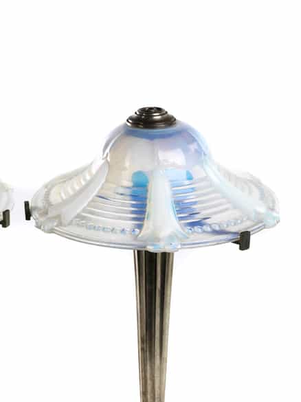 Detailabbildung: Zwei Lampen mit Opalglas