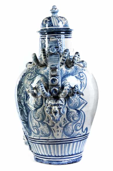 Detailabbildung: Großes Savona-Deckelgefäß mit Zierhenkeln