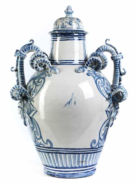 Detailabbildung: Großes Savona-Deckelgefäß mit Zierhenkeln