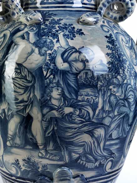 Detailabbildung: Großes Savona-Deckelgefäß mit Zierhenkeln