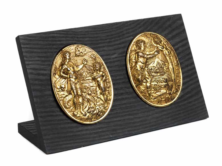 Detailabbildung: Paar vergoldete Ovalmedaillons