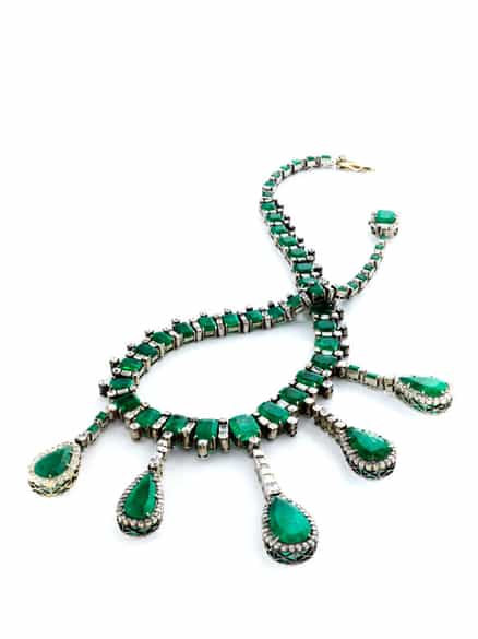 Detailabbildung: Smaragd-Diamantcollier