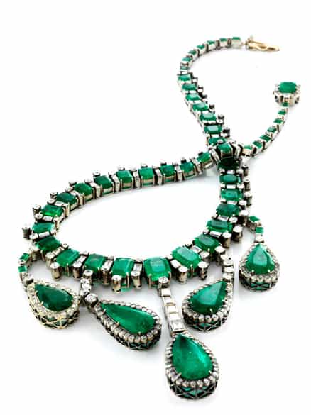 Detailabbildung: Smaragd-Diamantcollier