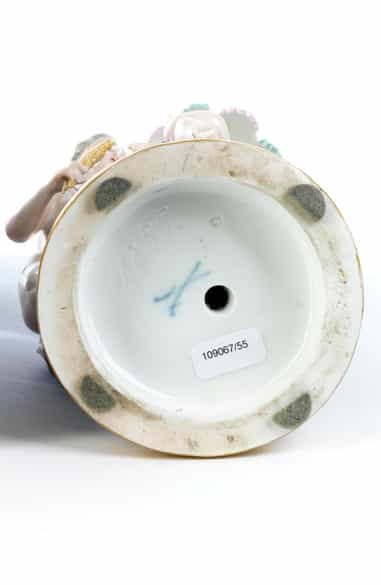 Detailabbildung: Meissener Porzellankerzenleuchter