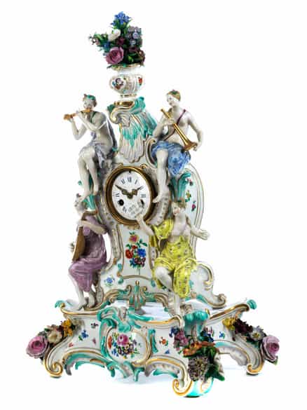 Detailabbildung: Porzellanuhr mit Allegorie der Musik