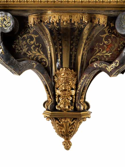 Detailabbildung: Konsoluhr