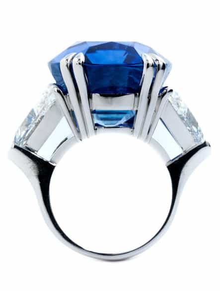 Detailabbildung: Großer Burmasaphir-Diamantring