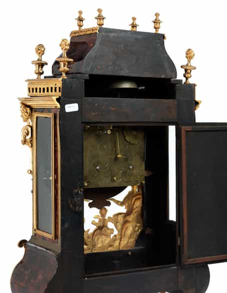 Detailabbildung: Kaminuhr